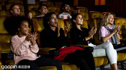 甜蜜的妻子 电影国外三级片 少女儿的叔叔2果冻传媒全部免费看 第3张